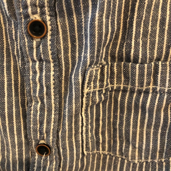 Carter’s button down shirt - Picture 3 of 5
